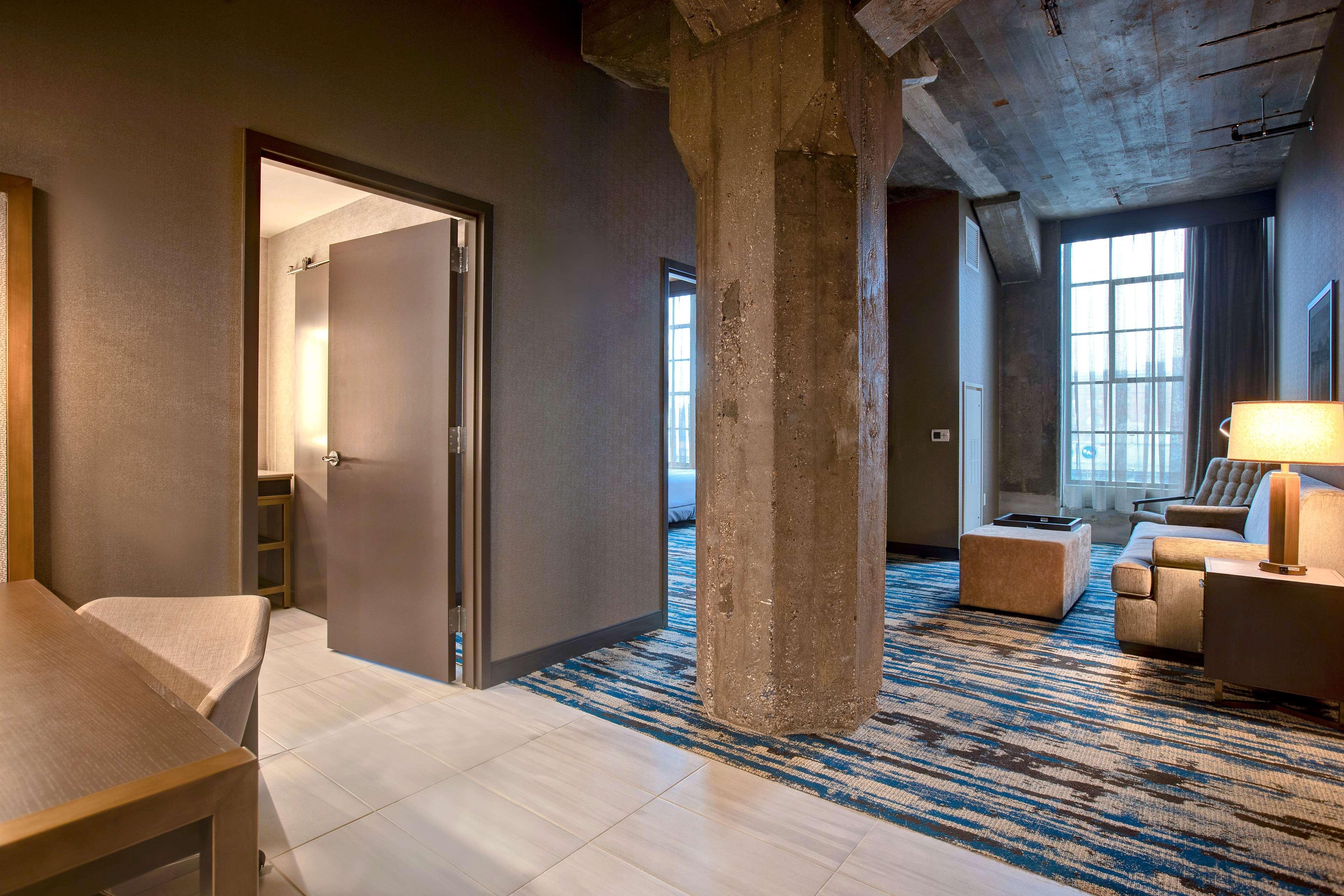 Embassy Suites By Hilton Rockford Riverfront Buitenkant foto