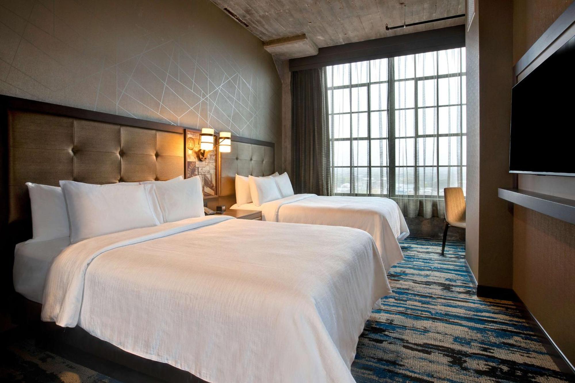 Embassy Suites By Hilton Rockford Riverfront Buitenkant foto