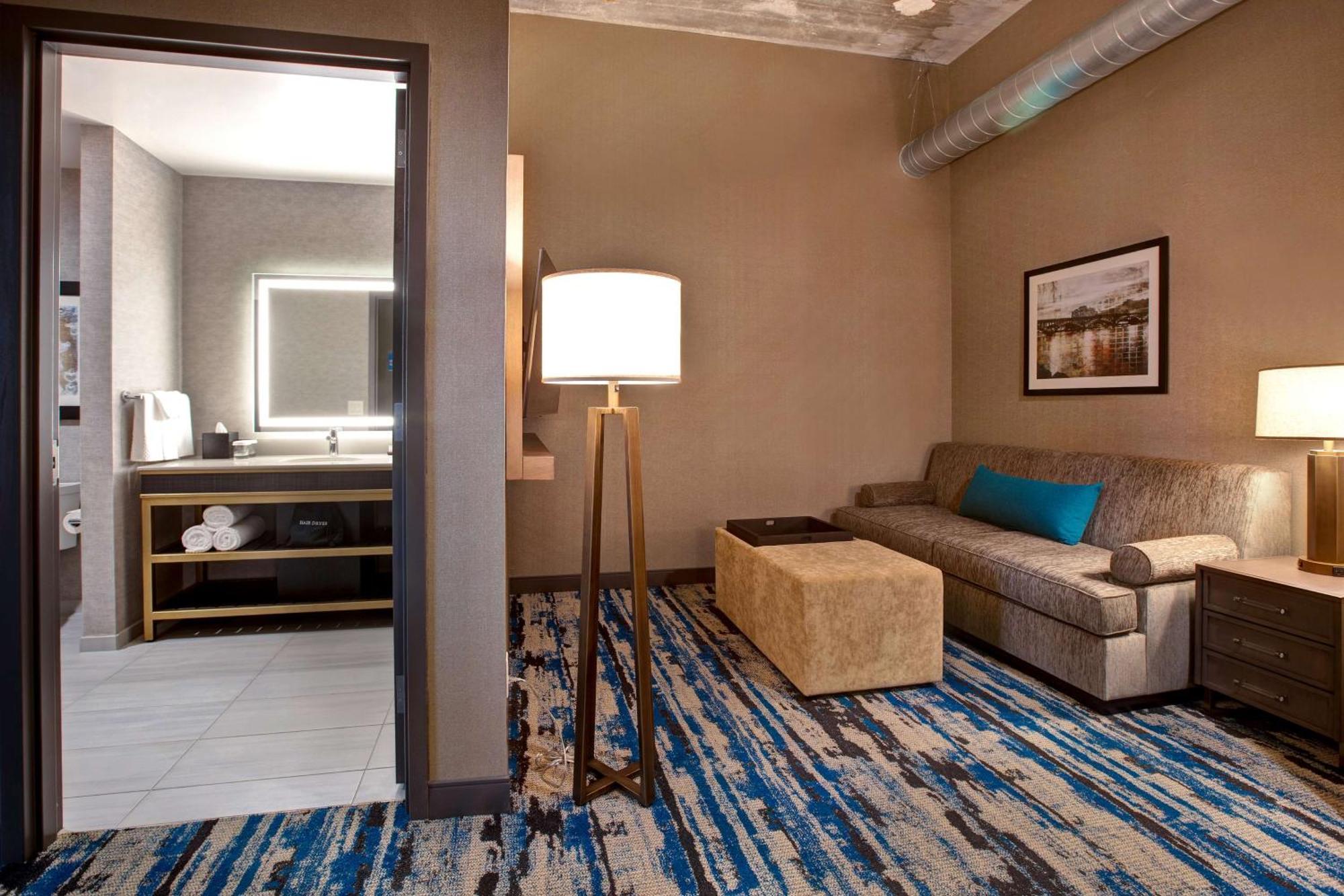 Embassy Suites By Hilton Rockford Riverfront Buitenkant foto