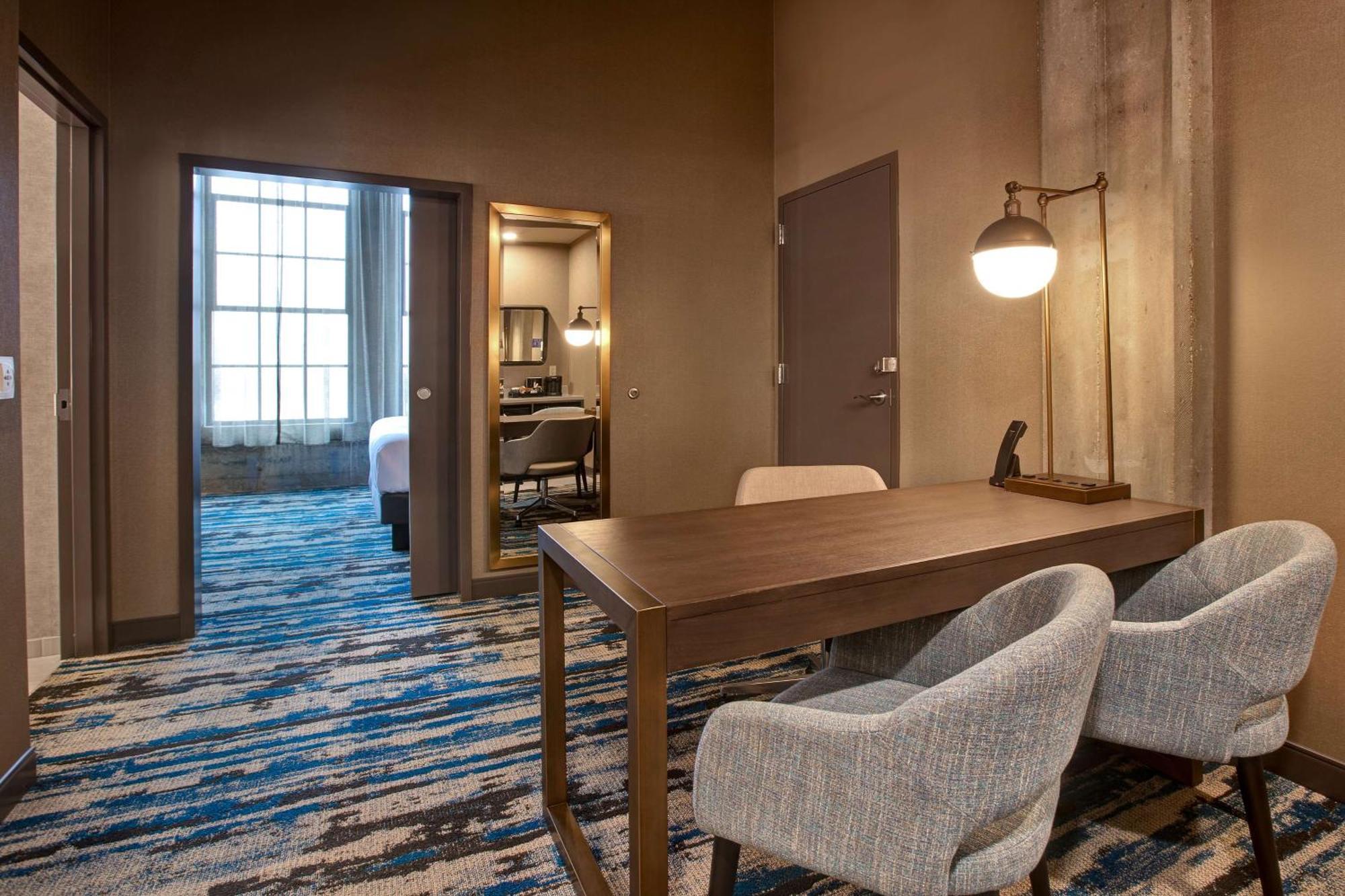 Embassy Suites By Hilton Rockford Riverfront Buitenkant foto